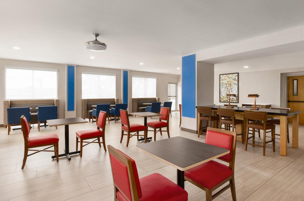 Holiday Inn Express Vero Beach-West I-95 By Ihg Eksteriør billede