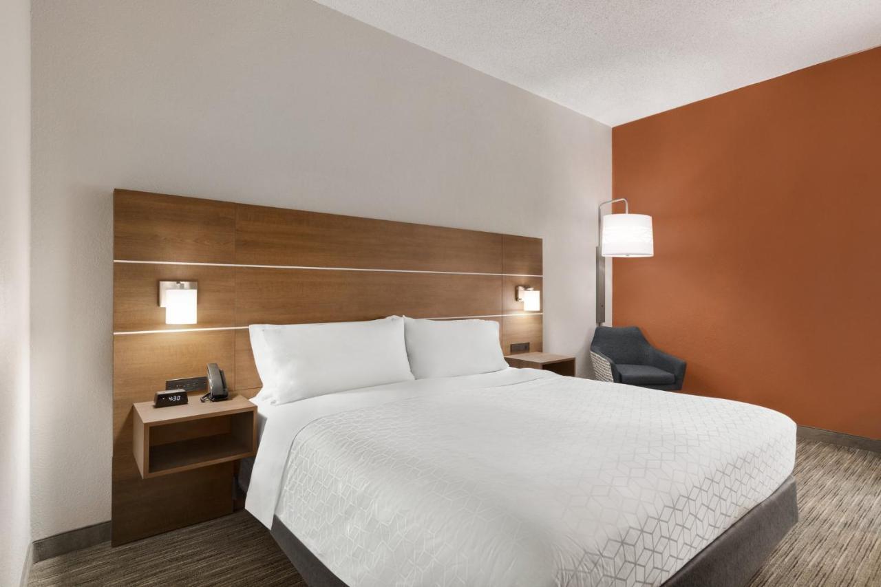 Holiday Inn Express Vero Beach-West I-95 By Ihg Eksteriør billede