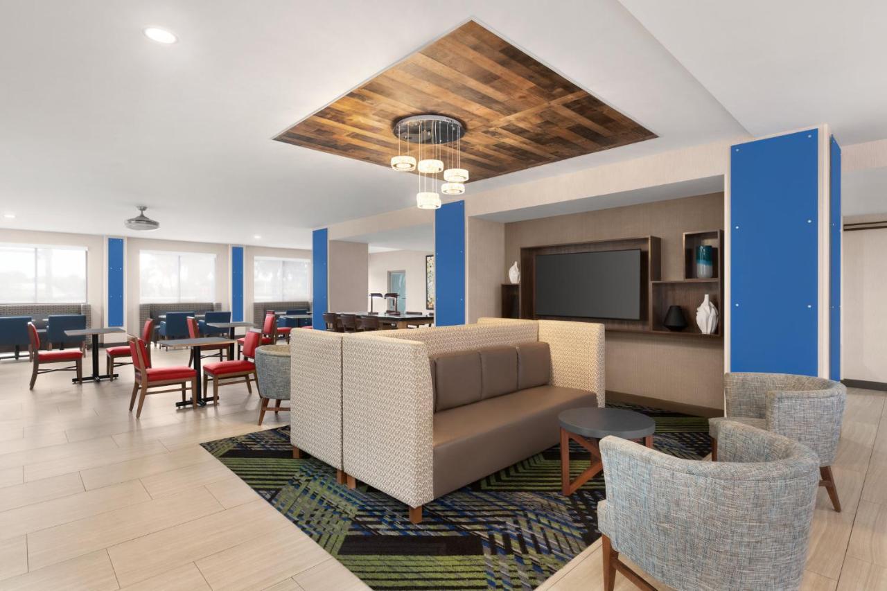 Holiday Inn Express Vero Beach-West I-95 By Ihg Eksteriør billede