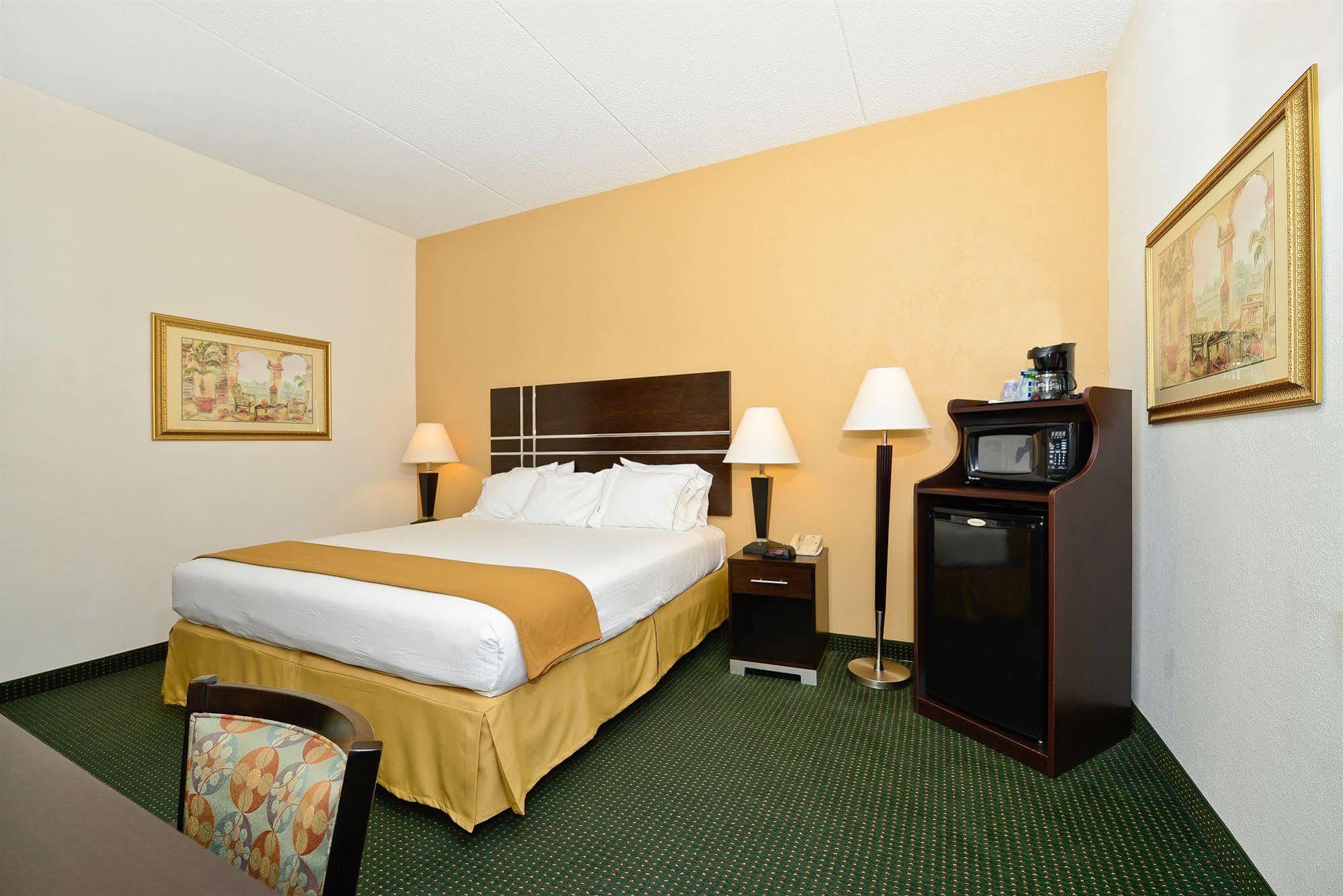 Holiday Inn Express Vero Beach-West I-95 By Ihg Eksteriør billede