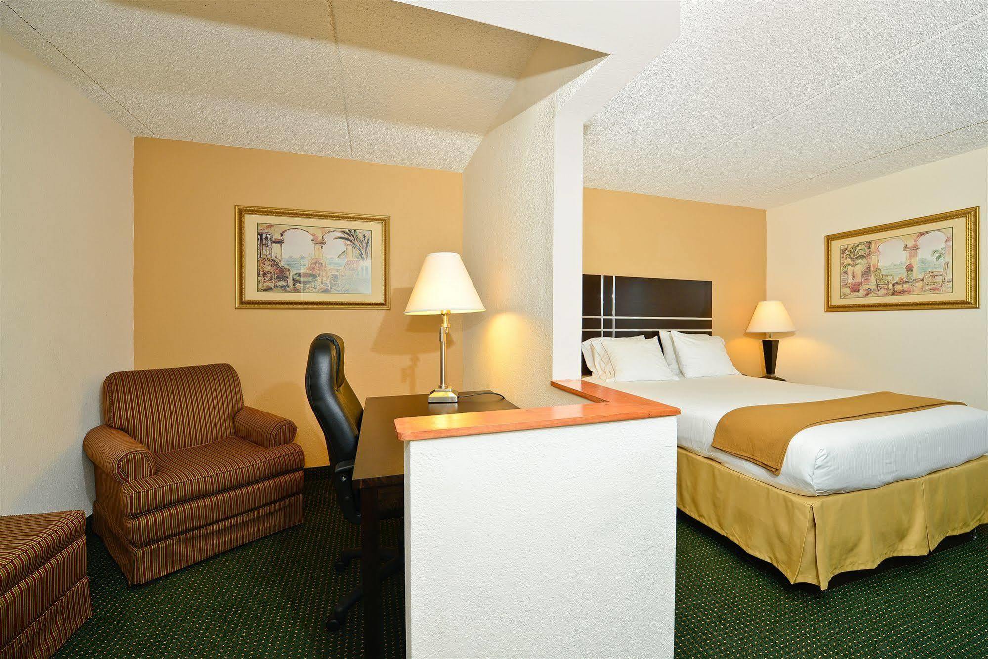 Holiday Inn Express Vero Beach-West I-95 By Ihg Eksteriør billede